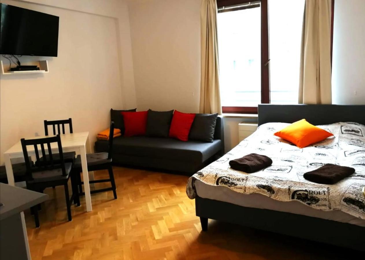 Center Warsaw - Apartmenty Jana Pawla II Εξωτερικό φωτογραφία